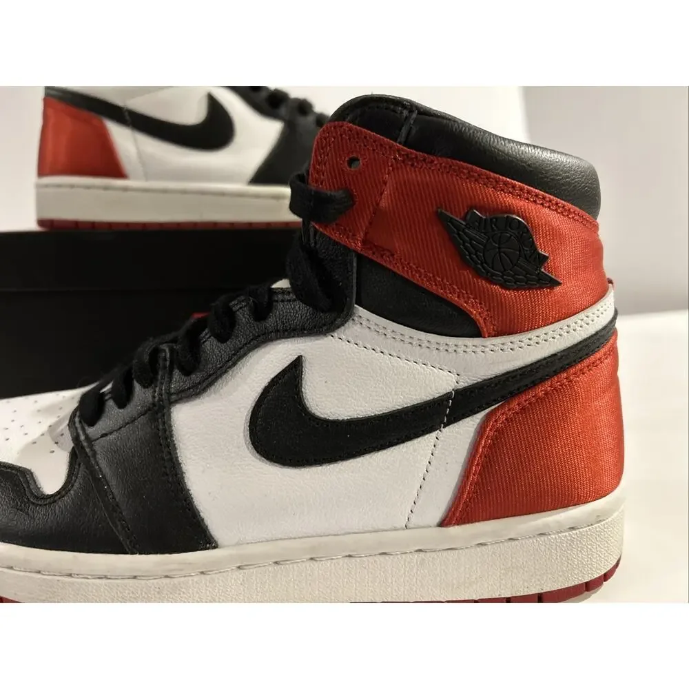 Air Jordan 1 Retro High OG Black Toe Size 9W 2016 Excellent Condition W OG BOX